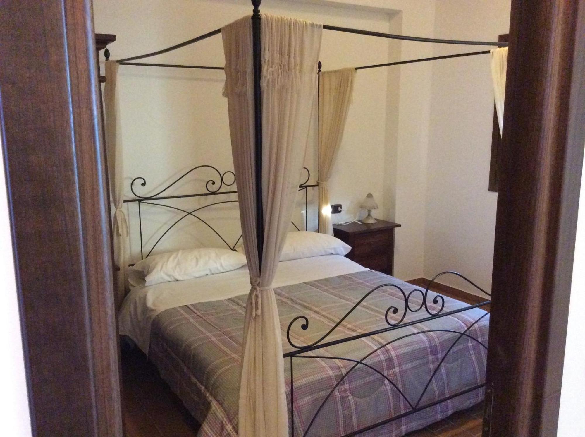 Hotel Il Feudo Dei Pierleoni Celano Zimmer foto