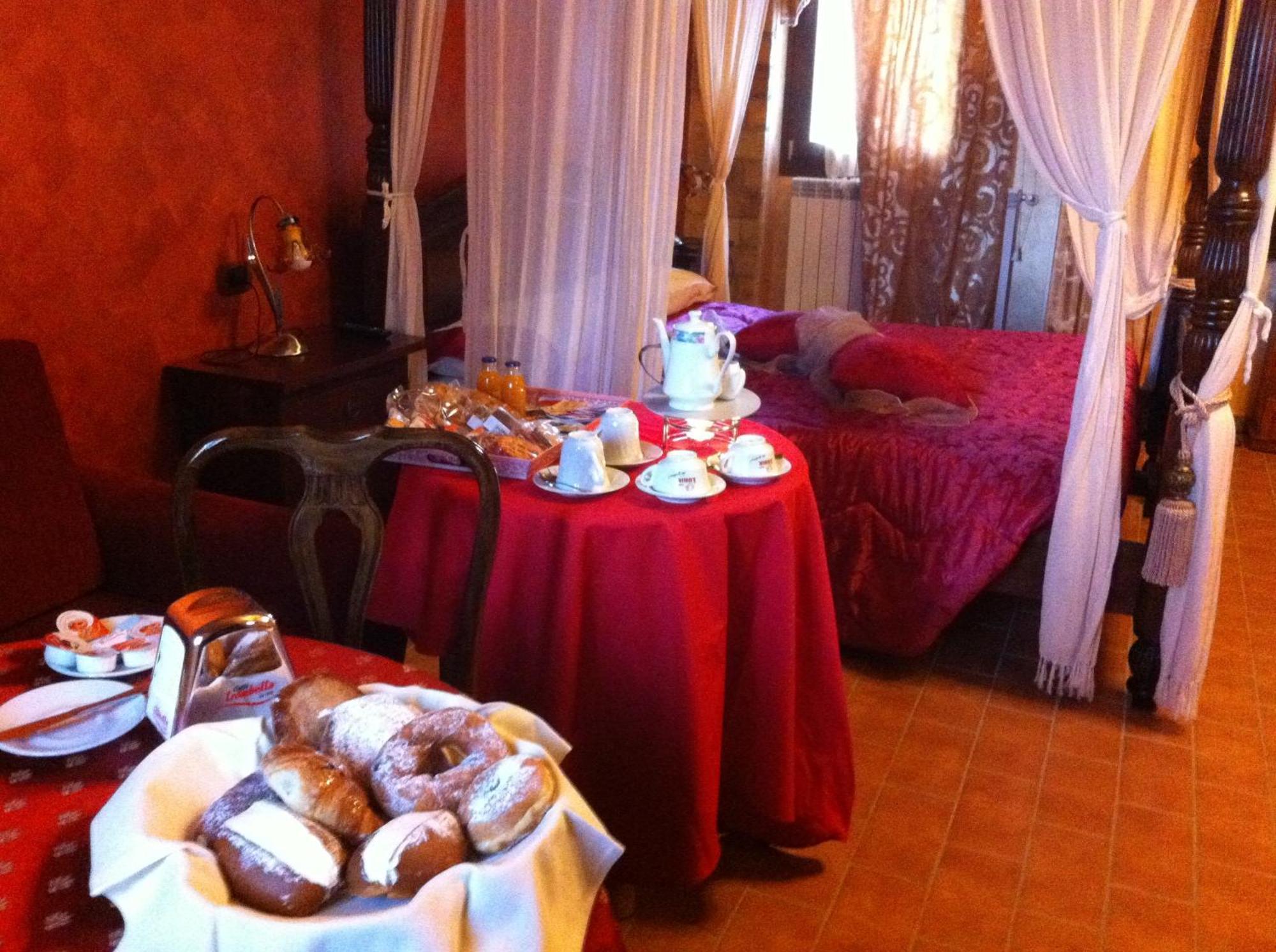 Hotel Il Feudo Dei Pierleoni Celano Zimmer foto